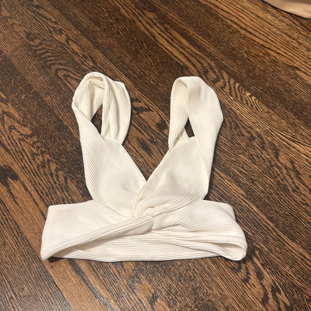 3/$15 Shein White Twist Front Crop Top